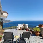 アパート Il Normanno, Con Panorama Mozzafiato *