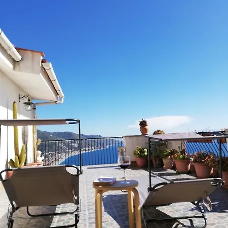 Lägenhet Il Normanno, Con Panorama Mozzafiato *