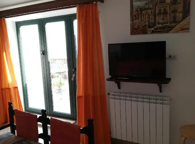 Il Normanno, Con Panorama Mozzafiato Taormina